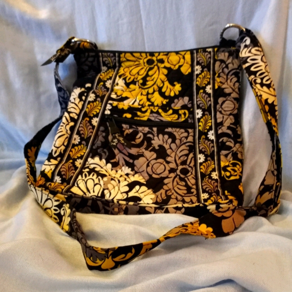 Vera Bradley Triple Zip.             That Midas Touch!!